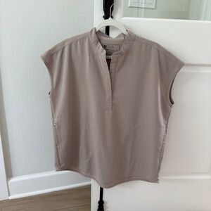 FIGS Rafaela BOULDER Oversized Scrub Top - Size Medium